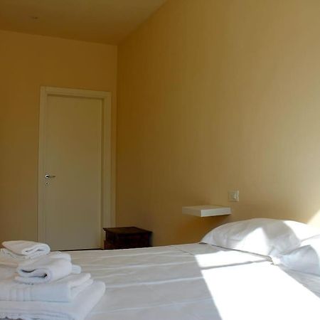 Апартаменты Modern 3Br Near Santa Maria Novella Station Флоренция Экстерьер фото