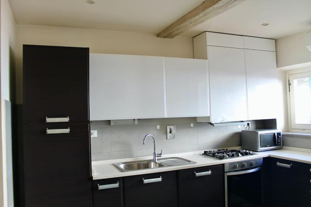 Апартаменты Modern 3Br Near Santa Maria Novella Station Флоренция Экстерьер фото